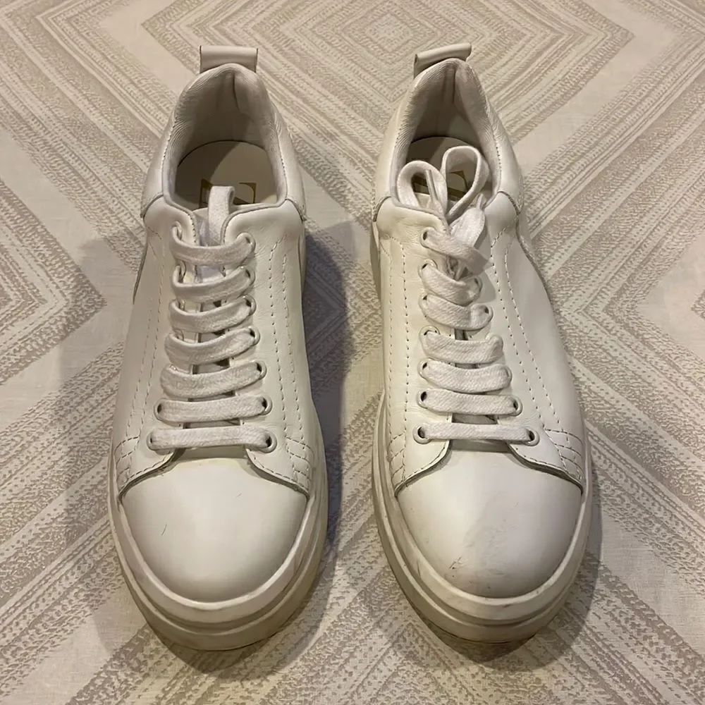 Zara White Athletic Leather Sneakers - Size 39